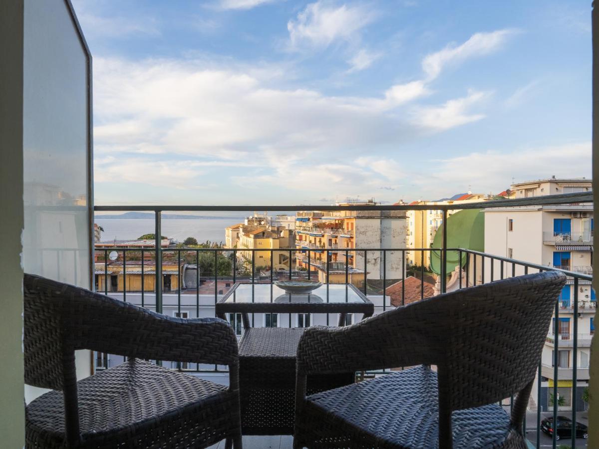 Rossella Holiday Home Sorrento Kültér fotó